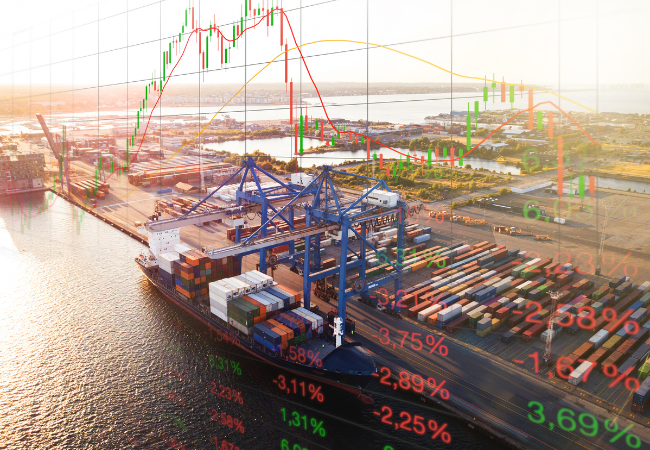 Immagine di una petroliera al porto e di vari valori in percentuale simulando un andamento volatile.