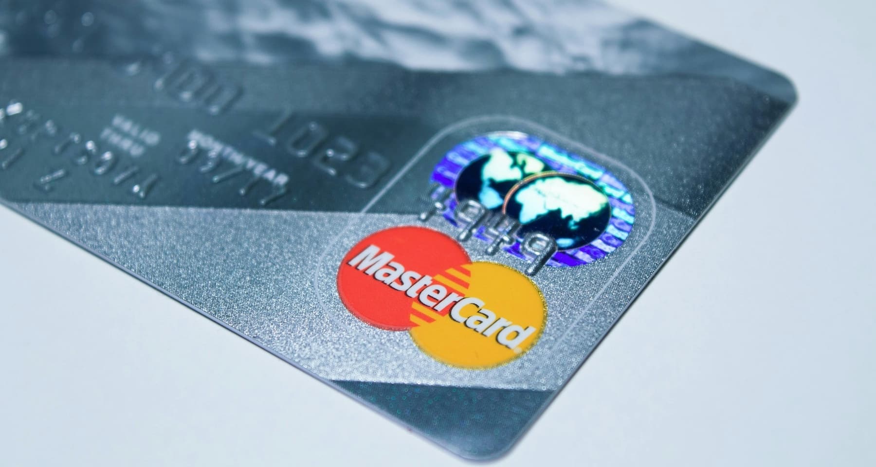 Mastercard taglierà il 3% della forza lavoro