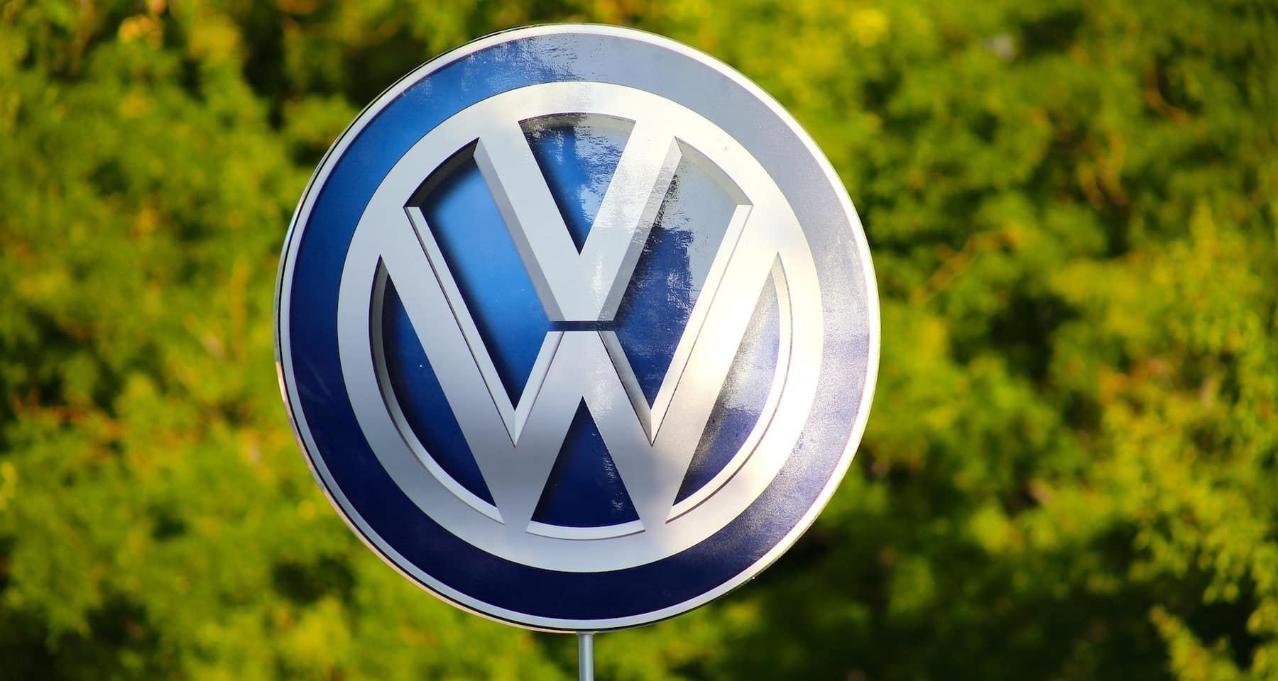 Volkswagen chiude tre stabilimenti in Germania. Il colpo di grazia all'economia del Paese