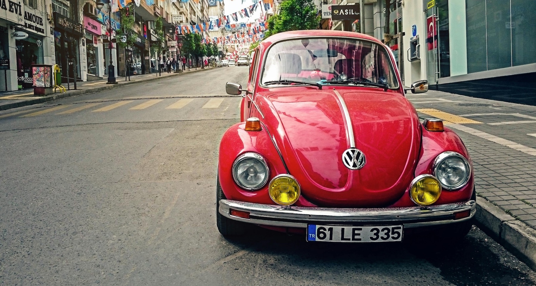 Volkswagen, gli utili sono crollati del 42% nel terzo trimestre. E si parla di chiusure in Germania