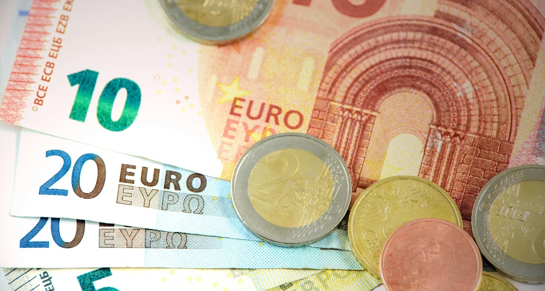 Inflazione, nella zona euro scende all'1,8%. Altro taglio dei tassi in vista?