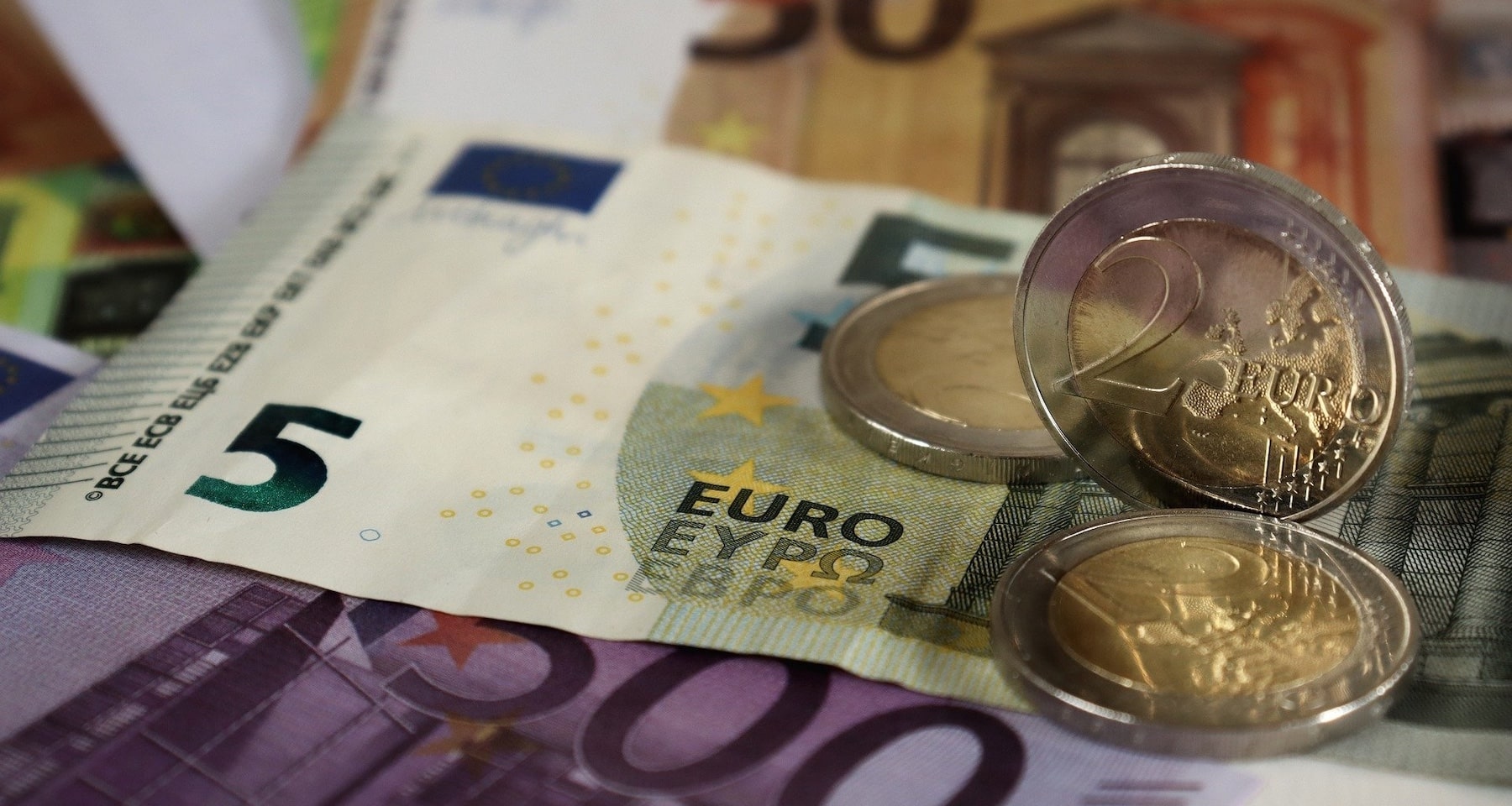 Mutui, le rate scendono di 20 euro al mese grazie alla Bce e all'Euribor